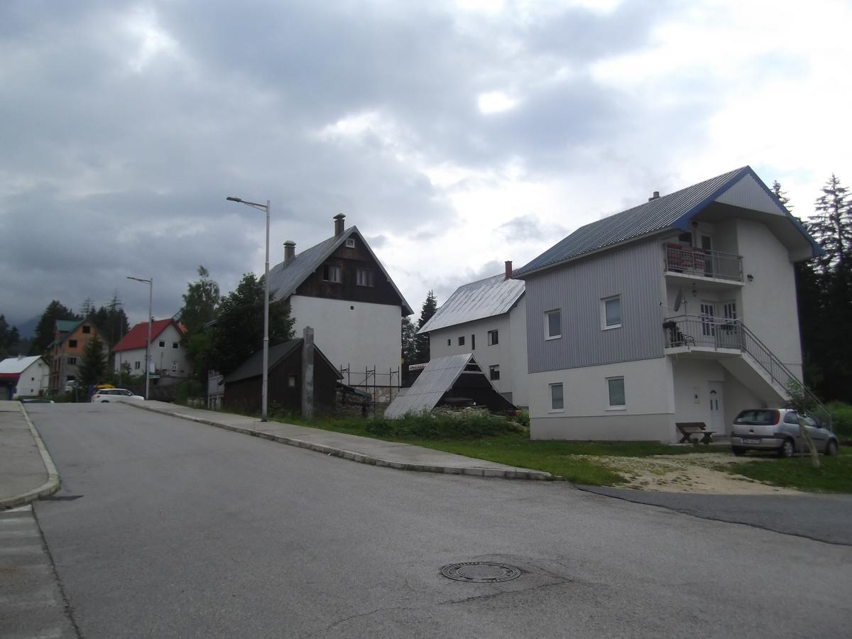 Apartman Lucija Žabljak Exteriör bild